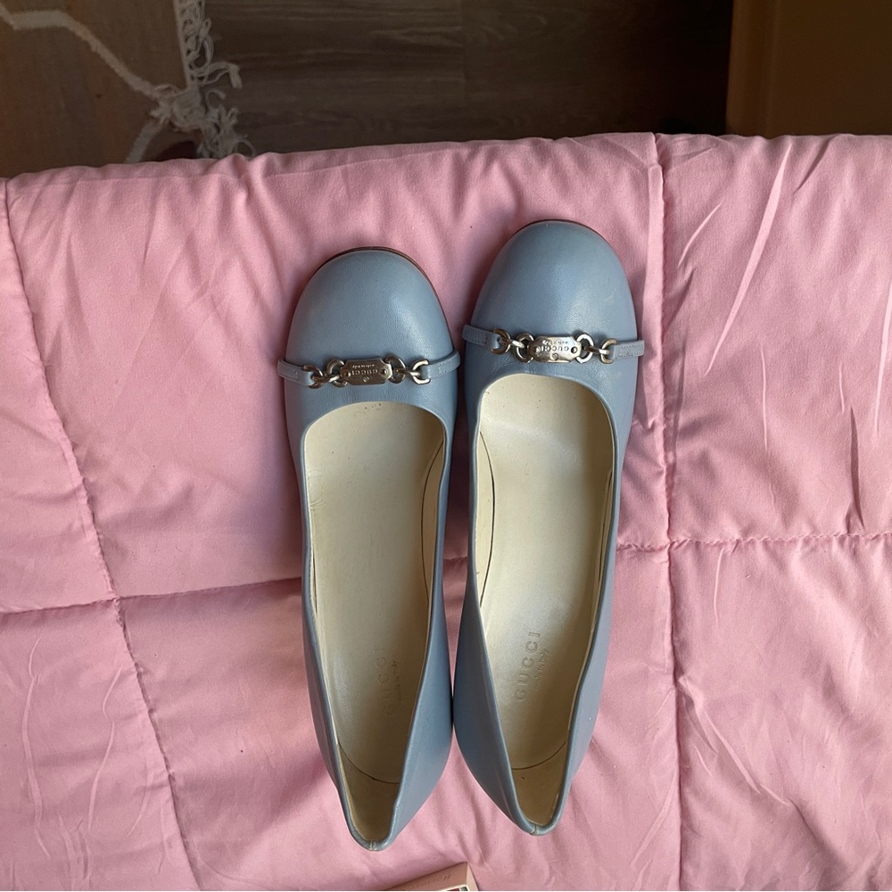 Light blue Genuine Leather Genuine Gucci heels like new hardly worn! - Picture 7 of 11